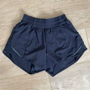 Black lululeon hotty hot shorts size 2, 4' length